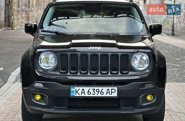 Внедорожник / Кроссовер Jeep Renegade 2016 в 