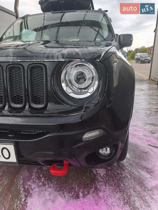 Позашляховик / Кросовер Jeep Renegade 2016 в Тернополі