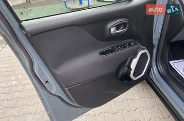 Внедорожник / Кроссовер Jeep Renegade 2018 в 