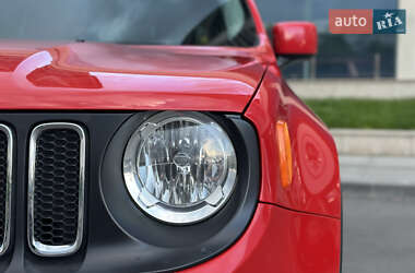 Внедорожник / Кроссовер Jeep Renegade 2015 в 