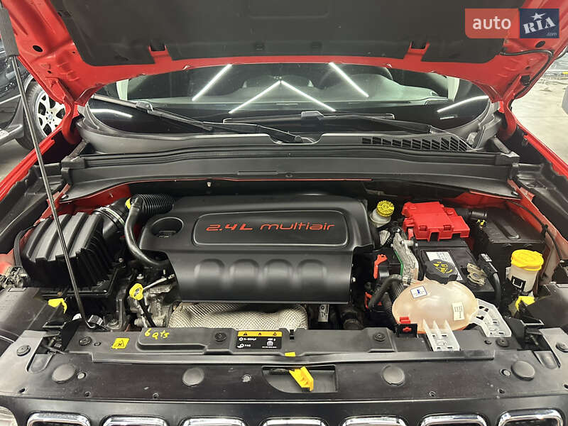 Внедорожник / Кроссовер Jeep Renegade 2019 в Киеве