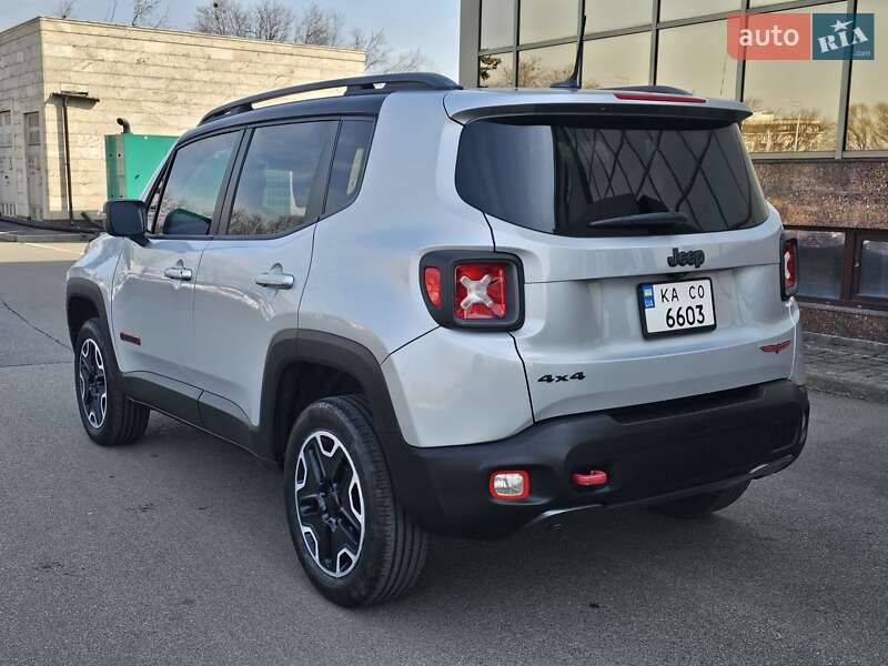 Позашляховик / Кросовер Jeep Renegade 2015 в Києві