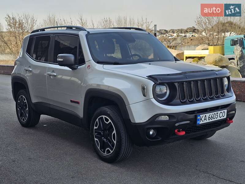 Позашляховик / Кросовер Jeep Renegade 2015 в Києві