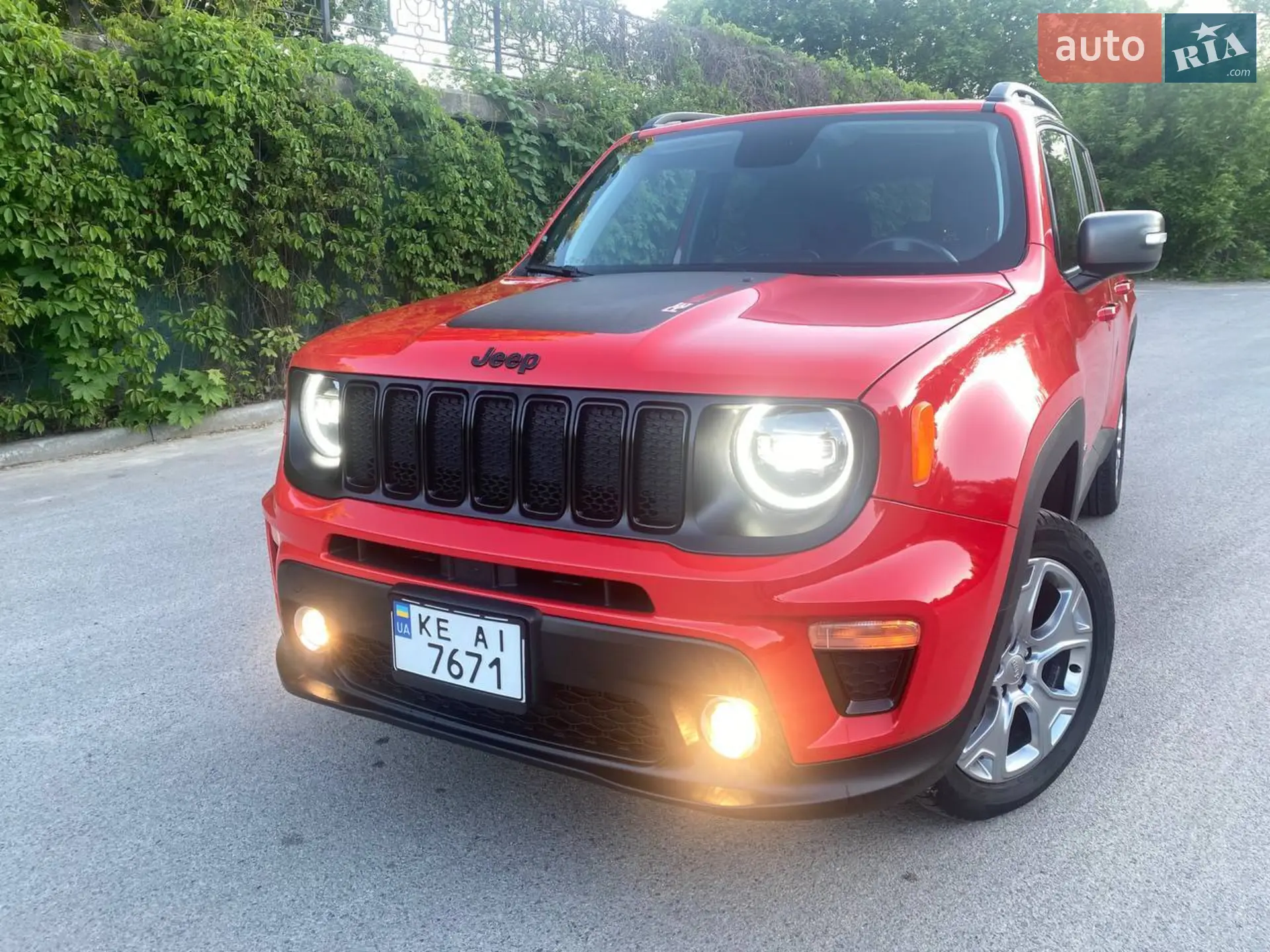 2020 Jeep Renegade - фото 1
