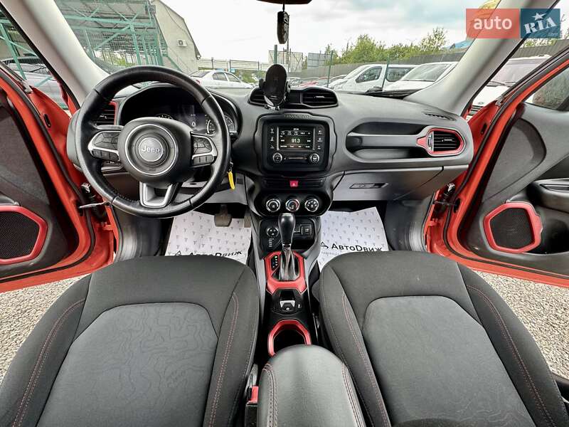 Внедорожник / Кроссовер Jeep Renegade 2015 в Сумах