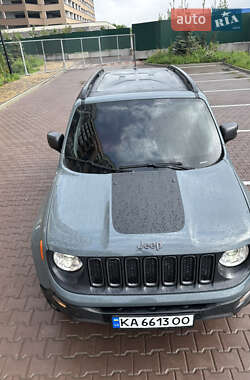Позашляховик / Кросовер Jeep Renegade 2018 в 