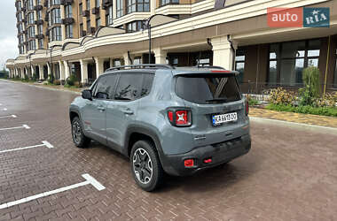Позашляховик / Кросовер Jeep Renegade 2018 в 