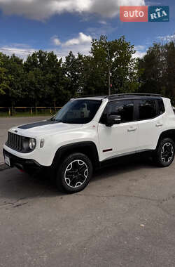 Внедорожник / Кроссовер Jeep Renegade 2015 в 