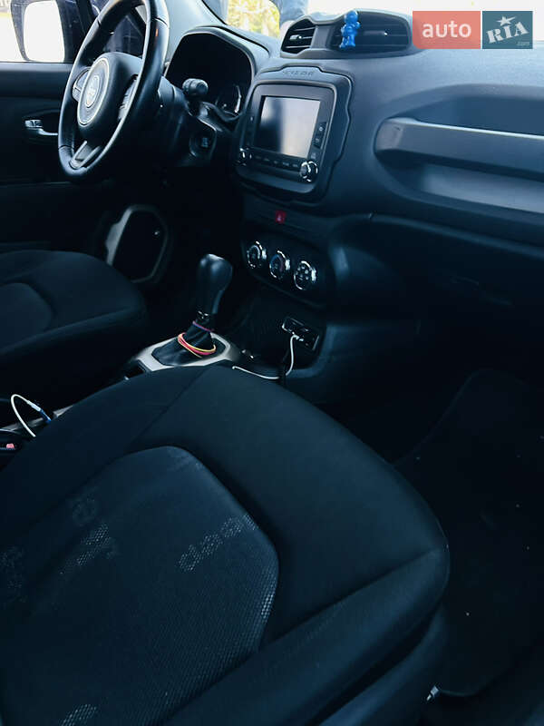Внедорожник / Кроссовер Jeep Renegade 2016 в Одессе