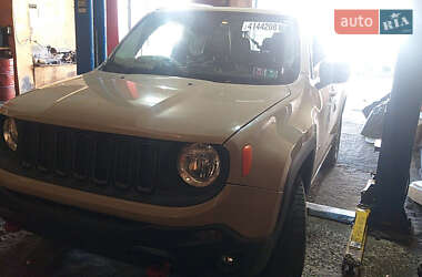 Позашляховик / Кросовер Jeep Renegade 2017 в 
