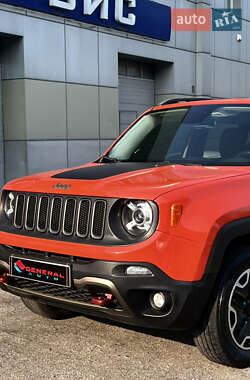 Внедорожник / Кроссовер Jeep Renegade 2015 в 