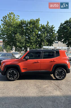 Внедорожник / Кроссовер Jeep Renegade 2015 в 