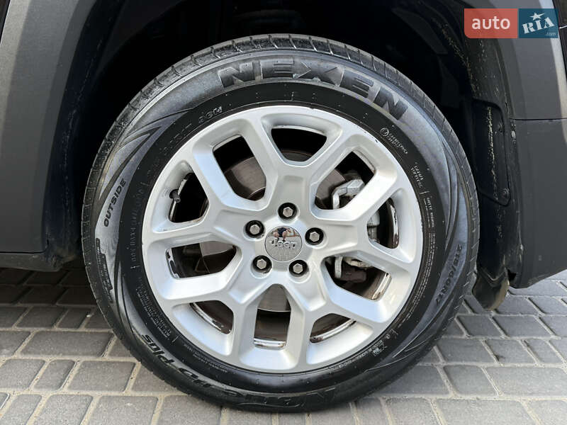 Внедорожник / Кроссовер Jeep Renegade 2018 в Одессе
