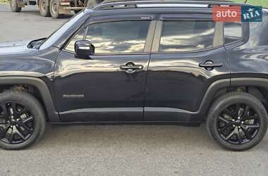 Внедорожник / Кроссовер Jeep Renegade 2016 в 