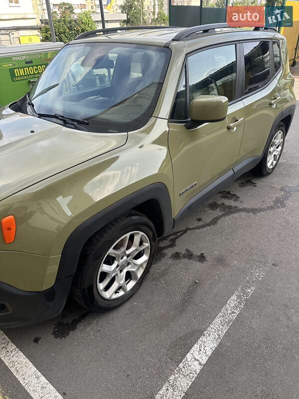 Позашляховик / Кросовер Jeep Renegade 2015 в Києві