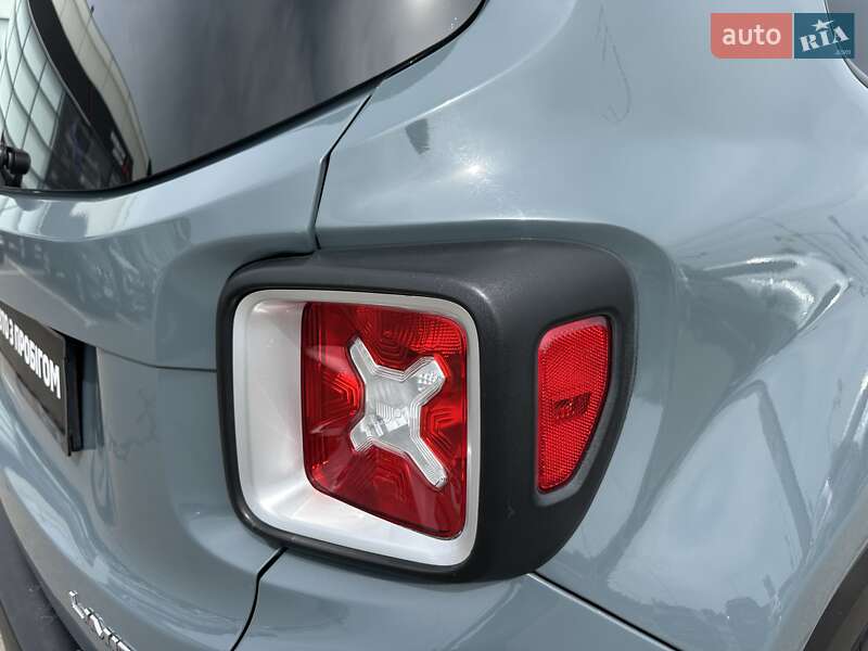 Позашляховик / Кросовер Jeep Renegade 2017 в Києві