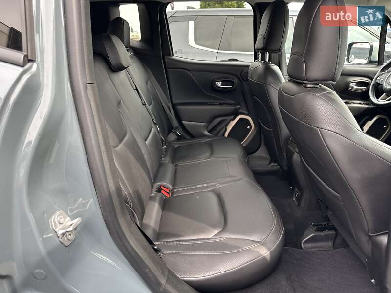 Позашляховик / Кросовер Jeep Renegade 2017 в Києві