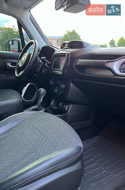 Внедорожник / Кроссовер Jeep Renegade 2018 в 