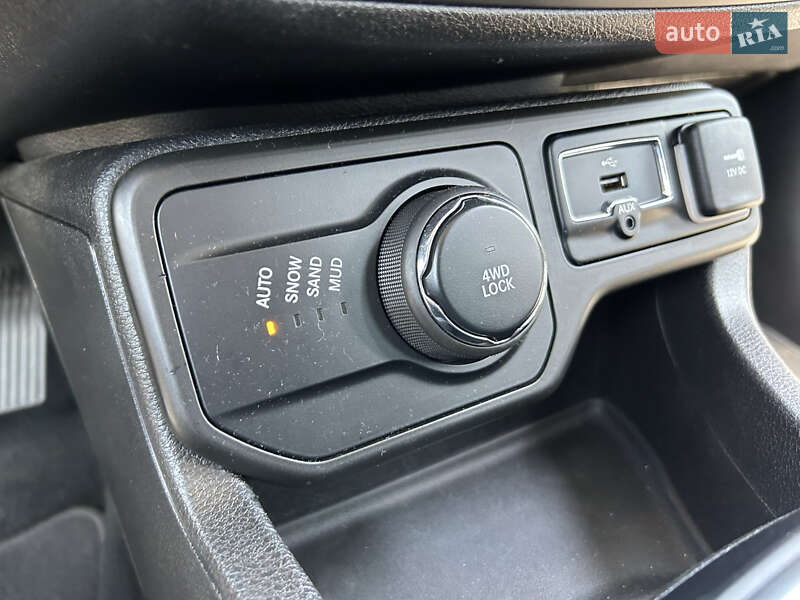 Внедорожник / Кроссовер Jeep Renegade 2018 в Одессе