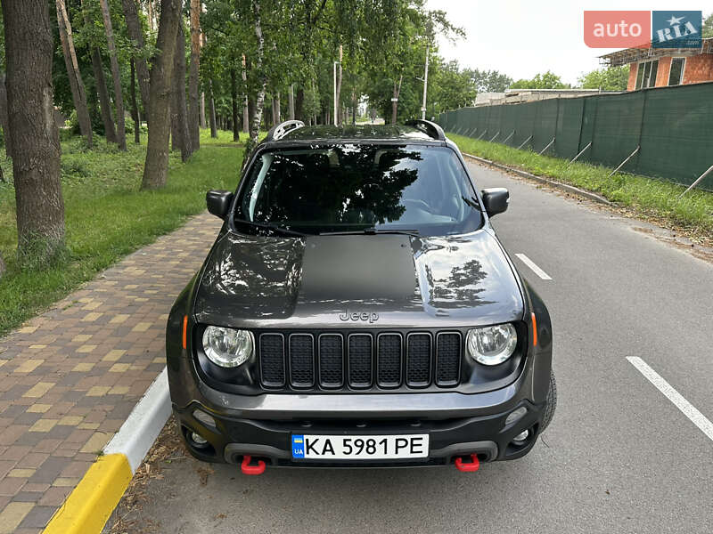 Внедорожник / Кроссовер Jeep Renegade 2020 в Киеве