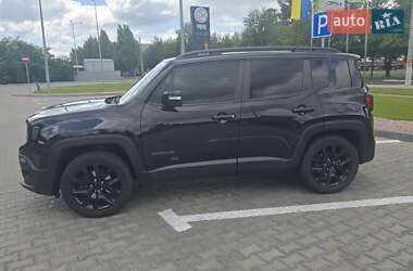 Внедорожник / Кроссовер Jeep Renegade 2015 в 