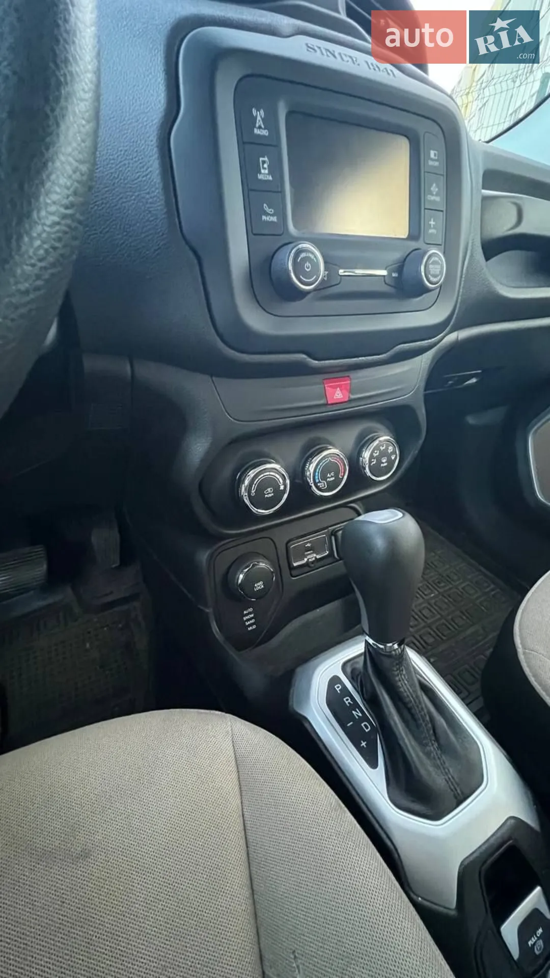 2017 Jeep Renegade - мініатюра 8