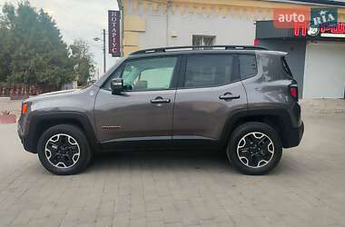 Внедорожник / Кроссовер Jeep Renegade 2016 в 