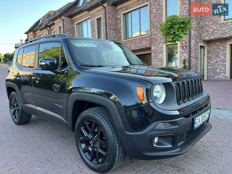 Позашляховик / Кросовер Jeep Renegade 2016 в Чернівцях