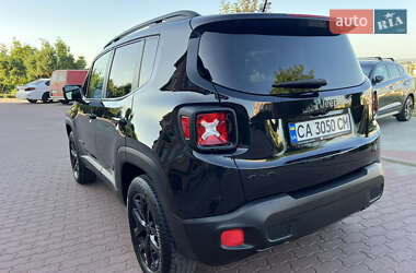 Внедорожник / Кроссовер Jeep Renegade 2016 в 