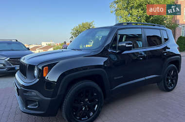 Внедорожник / Кроссовер Jeep Renegade 2016 в 