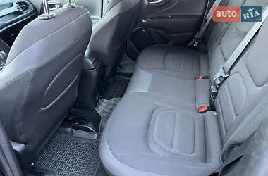 Внедорожник / Кроссовер Jeep Renegade 2016 в 