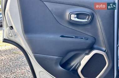 Внедорожник / Кроссовер Jeep Renegade 2016 в 