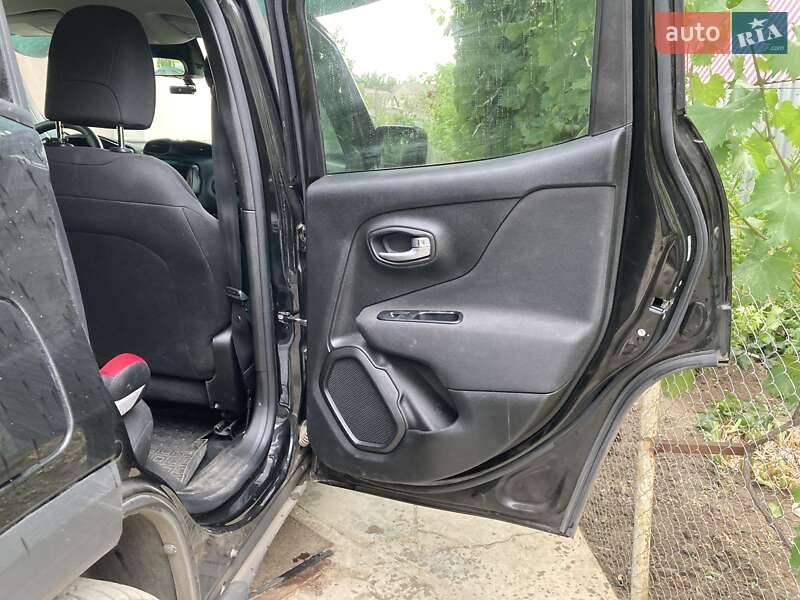 Позашляховик / Кросовер Jeep Renegade 2021 в Миколаєві фото 14 Позашляховик / Кросовер Jeep Renegade 2021 в Миколаєві
