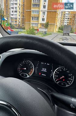 Внедорожник / Кроссовер Jeep Renegade 2019 в 
