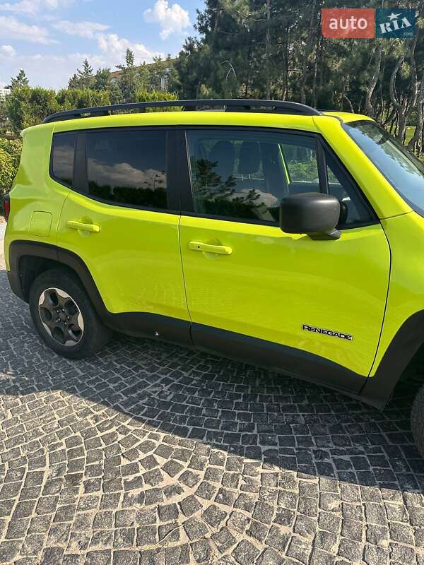 Позашляховик / Кросовер Jeep Renegade 2017 в Дніпрі