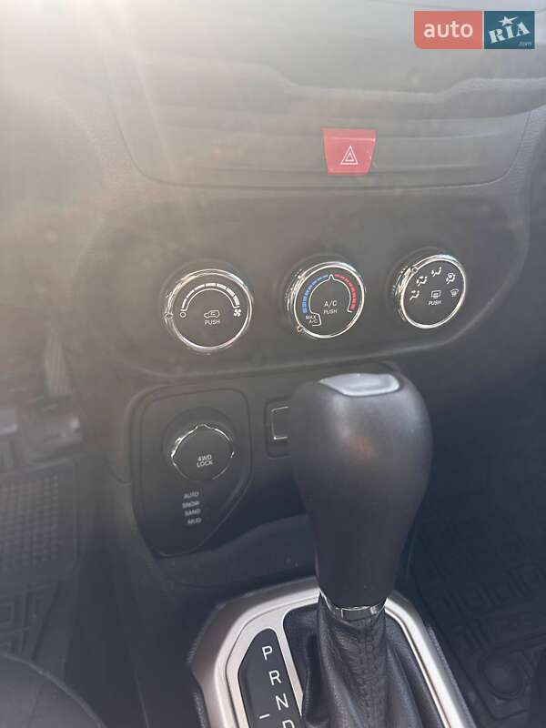 Позашляховик / Кросовер Jeep Renegade 2017 в Дніпрі