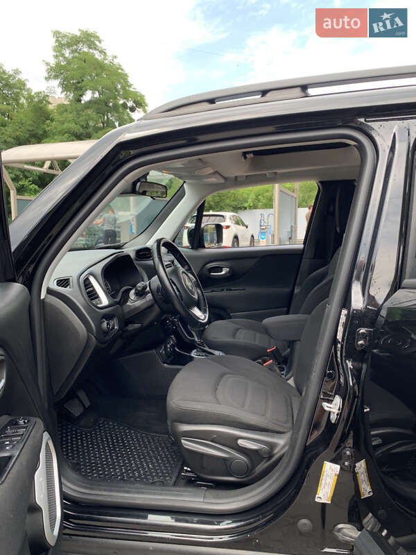Внедорожник / Кроссовер Jeep Renegade 2019 в Киеве