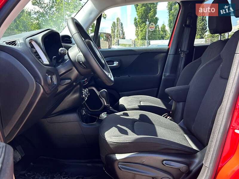 Внедорожник / Кроссовер Jeep Renegade 2016 в Одессе