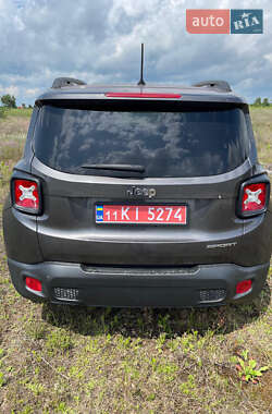 Внедорожник / Кроссовер Jeep Renegade 2017 в 