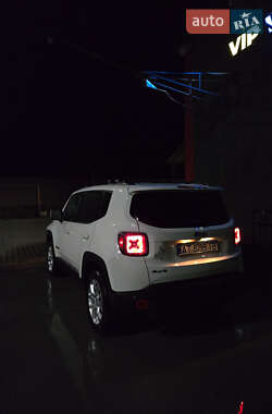 Внедорожник / Кроссовер Jeep Renegade 2015 в 