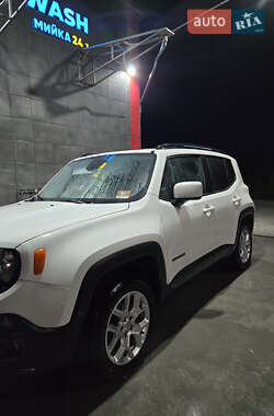 Внедорожник / Кроссовер Jeep Renegade 2015 в 
