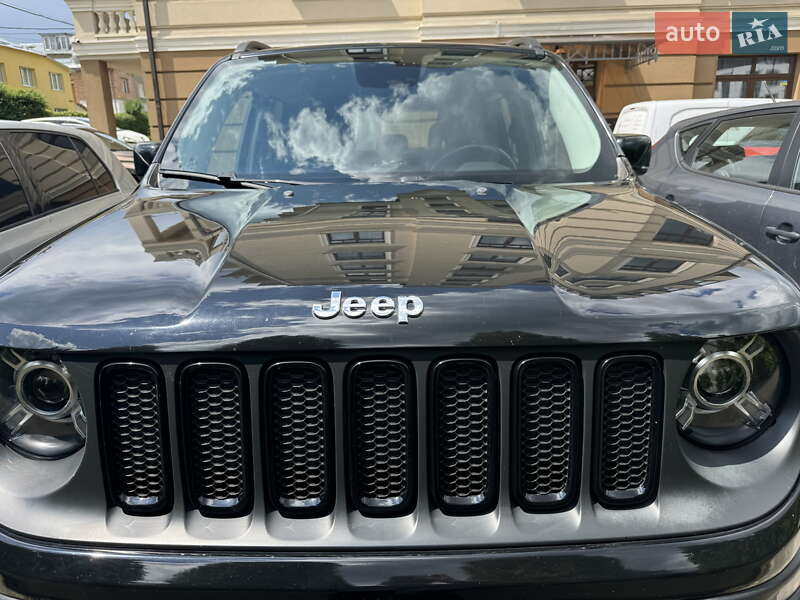 Позашляховик / Кросовер Jeep Renegade 2016 в Львові