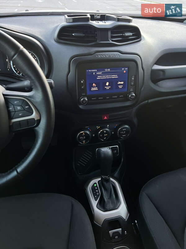 Внедорожник / Кроссовер Jeep Renegade 2016 в Киеве