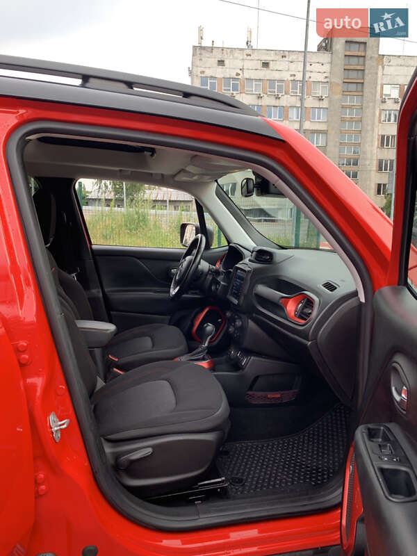 Внедорожник / Кроссовер Jeep Renegade 2019 в Киеве