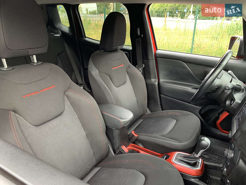Внедорожник / Кроссовер Jeep Renegade 2019 в Киеве