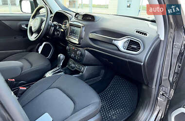 Внедорожник / Кроссовер Jeep Renegade 2018 в 