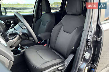 Внедорожник / Кроссовер Jeep Renegade 2018 в 