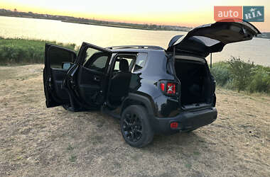 Внедорожник / Кроссовер Jeep Renegade 2018 в Одессе