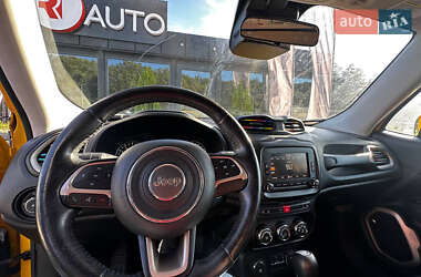Внедорожник / Кроссовер Jeep Renegade 2016 в 