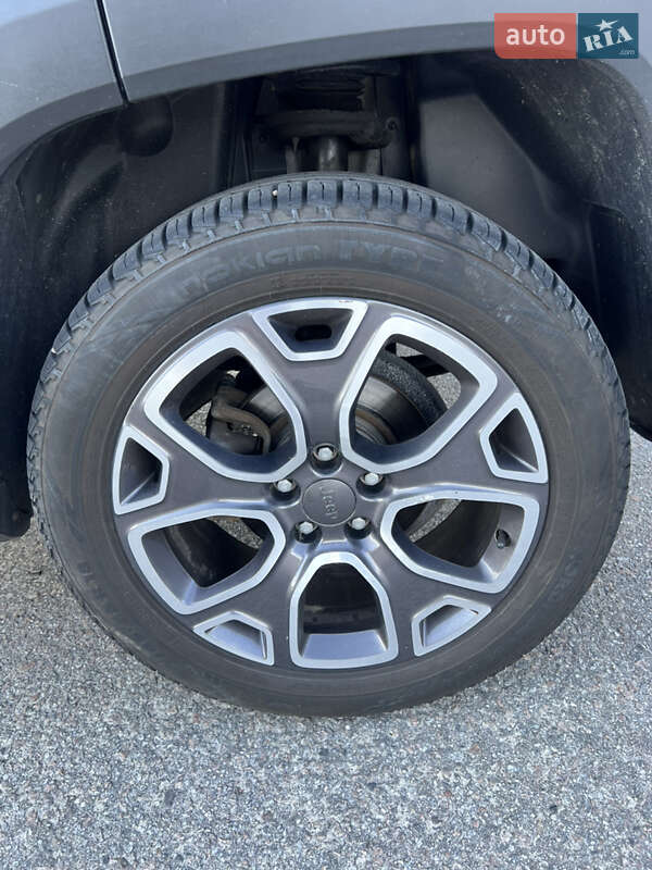 Внедорожник / Кроссовер Jeep Renegade 2017 в Киеве